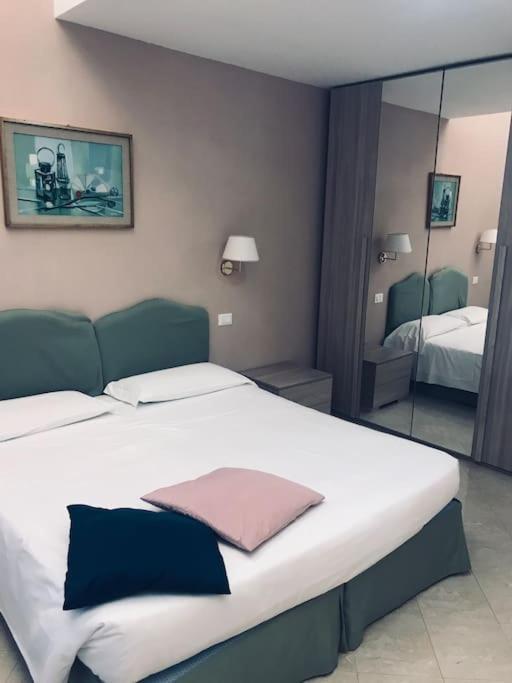 43 Appartamento Ampio E Comodo Nel Centro Di Roma 外观 照片